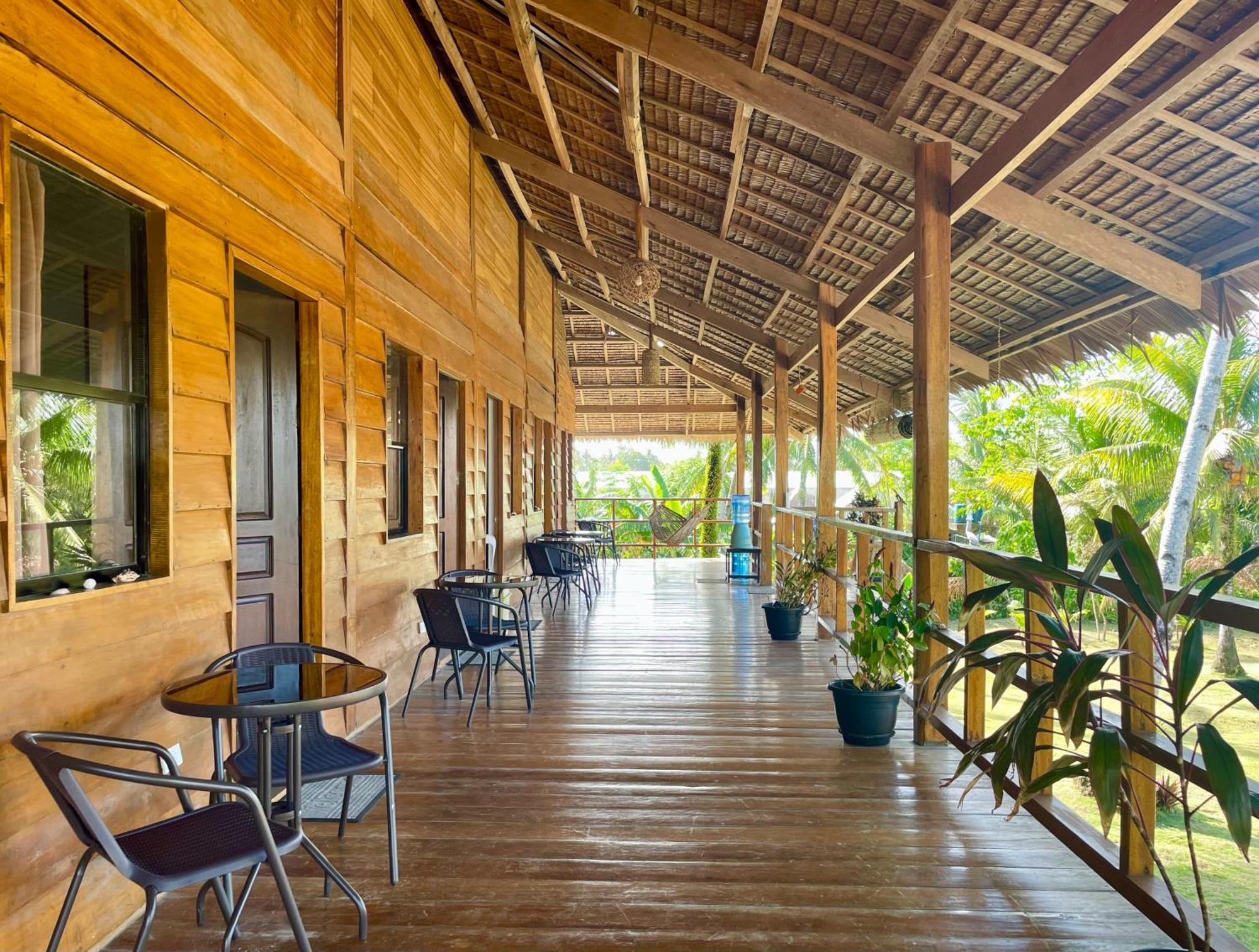 Siargao Sunflower Suites General Luna  Zewnętrze zdjęcie