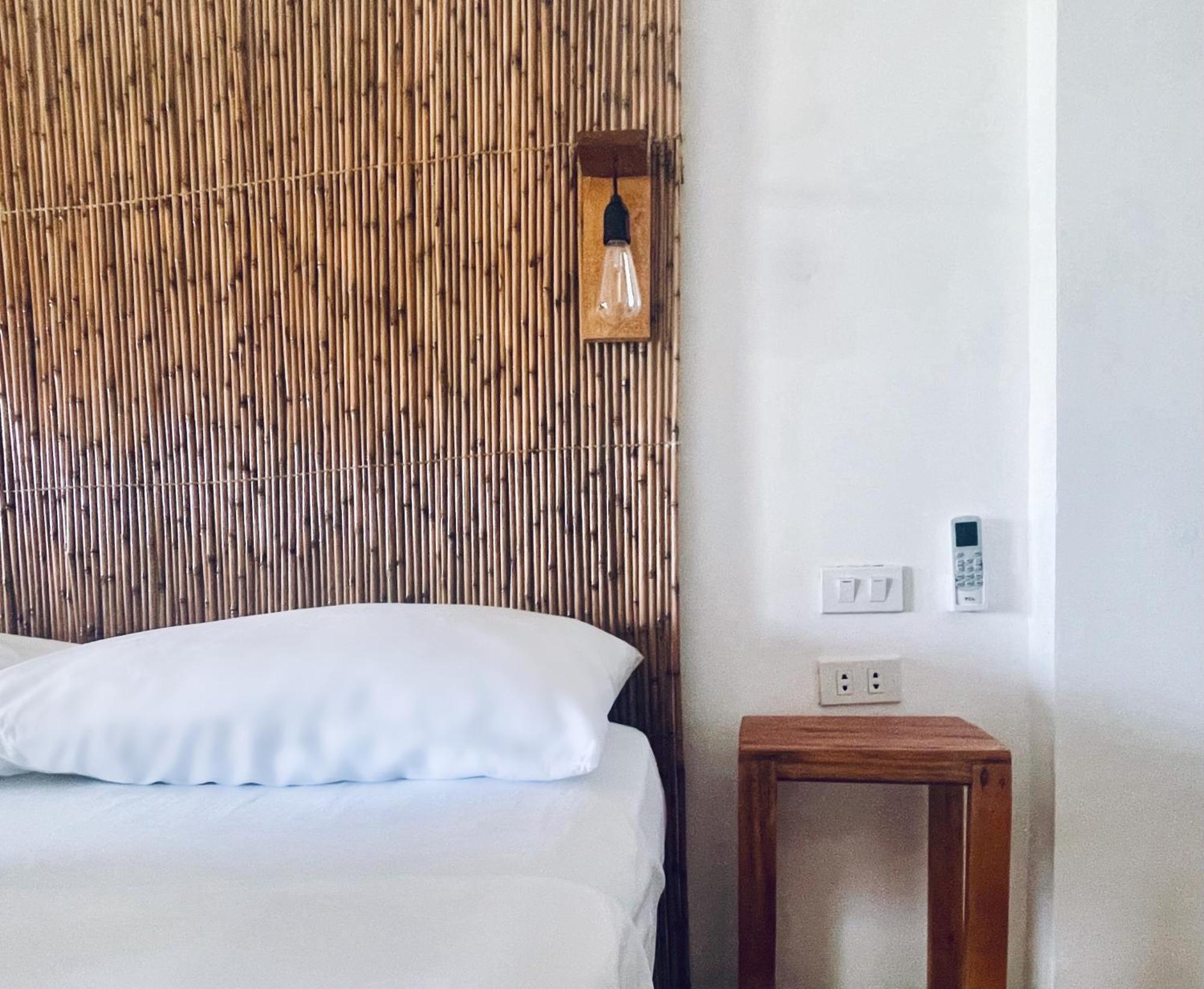 Siargao Sunflower Suites General Luna  Zewnętrze zdjęcie