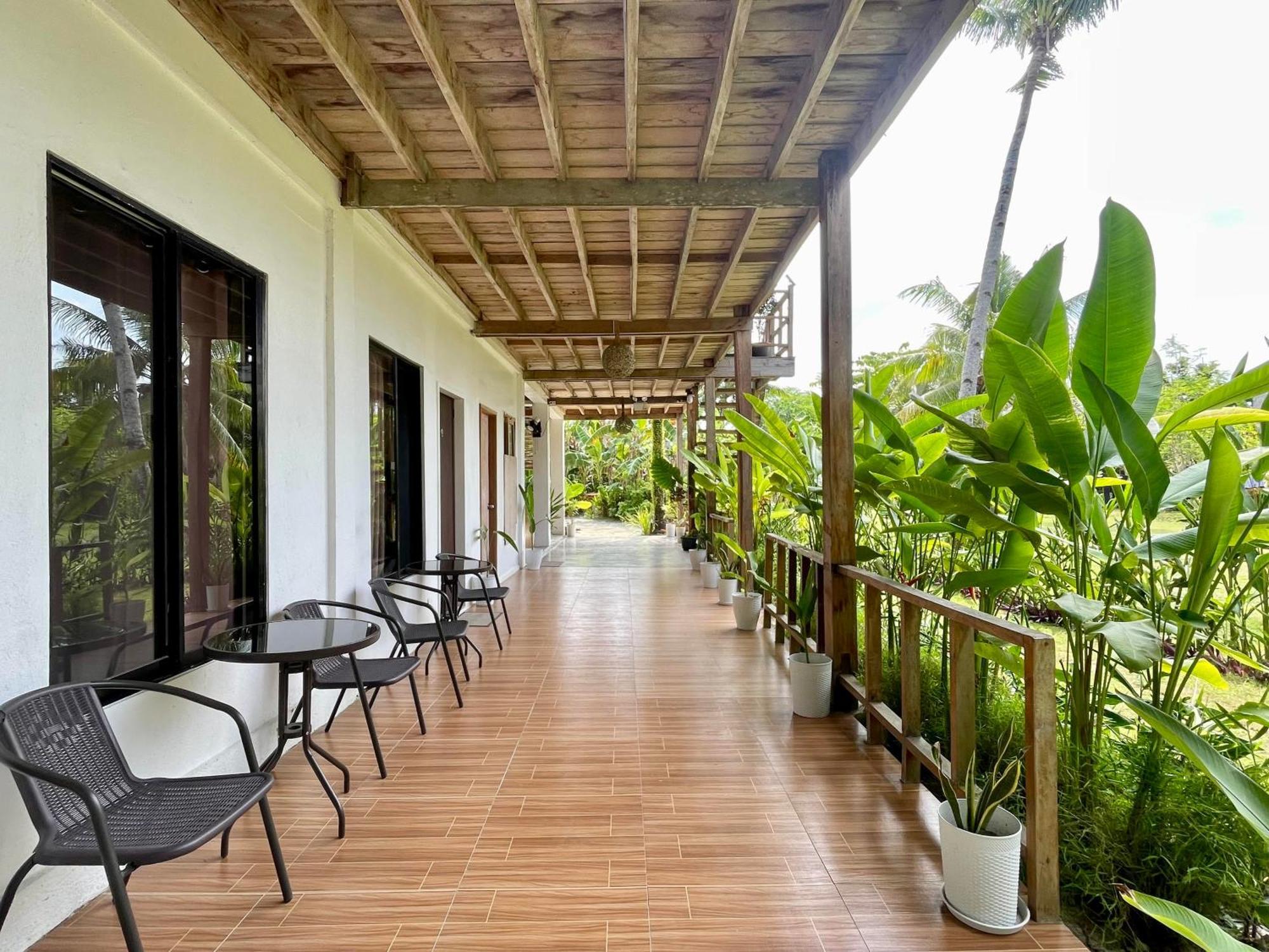 Siargao Sunflower Suites General Luna  Zewnętrze zdjęcie